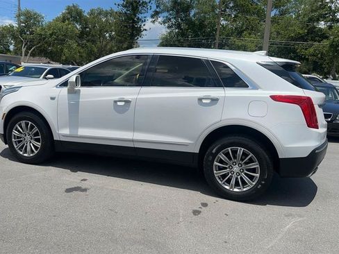 Used 2017 Cadillac XT5 Luxury FWD image 11