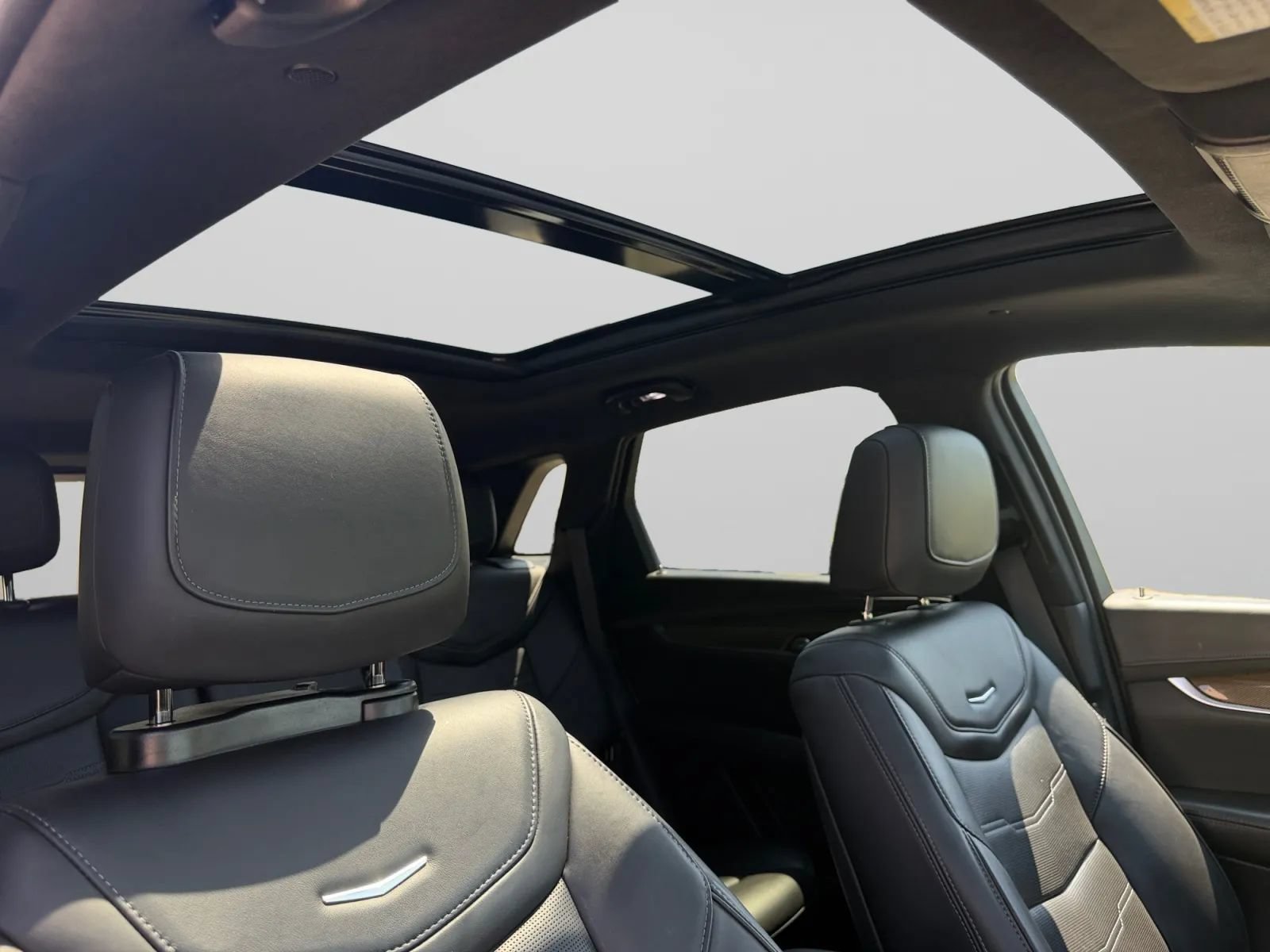 Used 2020 Cadillac XT5 Premium Luxury w/ Platinum Package AWD/4WD image 35