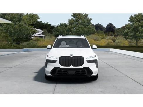 New 2026 BMW X7 xDrive40i w/ M Sport Package image 3