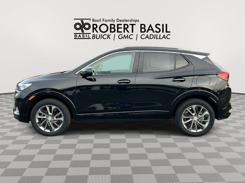 Used 2023 Buick Encore GX Select w/ Sport Touring Package FWD image 5