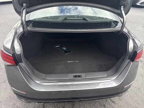 New 2025 Nissan Sentra SR FWD image 19