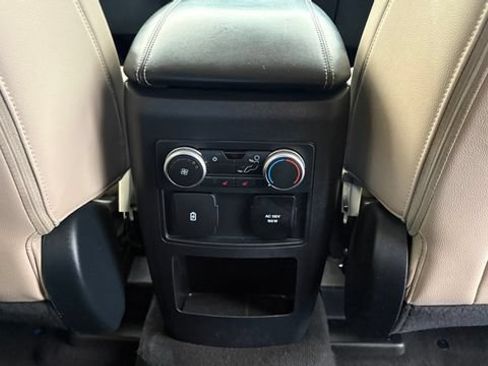 Used 2021 Ford Explorer Limited w/ Hybrid Equipment Group 310A RWD image 34