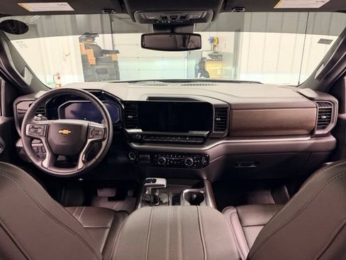 Certified 2026 Chevrolet Silverado 1500 High Country w/ High Country Premium Package AWD/4WD image 22