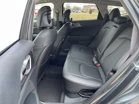 New 2026 Kia Sportage EX image 11