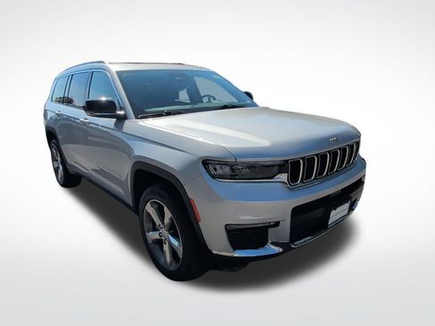 Certified 2022 Jeep Grand Cherokee L Limited image 8