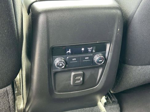 Used 2021 Buick Enclave Preferred FWD image 16