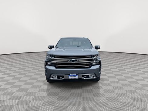 Used 2020 Chevrolet Silverado 1500 High Country w/ Technology Package AWD/4WD image 2