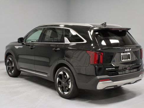 Used 2025 Kia Sorento SX Prestige AWD/4WD image 11