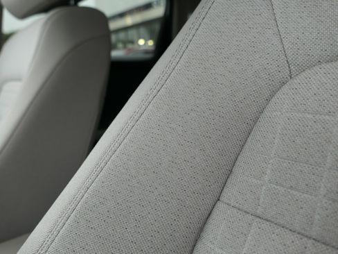 Used 2023 Honda HR-V LX image 12