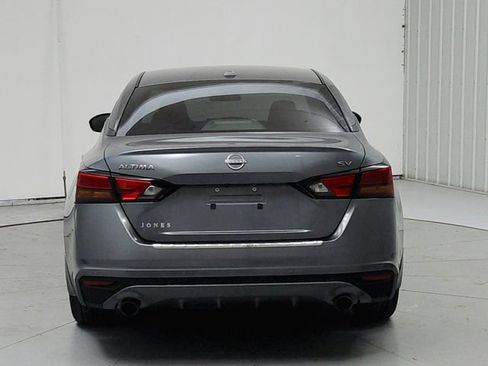 Used 2023 Nissan Altima 2.5 SV w/ SV Premium Package FWD image 6