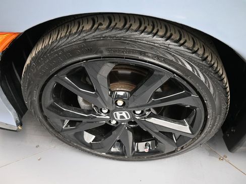 Used 2019 Honda Civic Sport Touring image 14