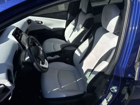Used 2017 Toyota Prius Four w/ Advanced Technology Package FWD image 13