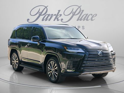 New 2026 Lexus LX 600 4WD w/ Premium Package image 4