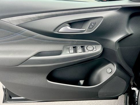 New 2026 Buick Envista Sport Touring w/ Convenience I Package FWD image 19