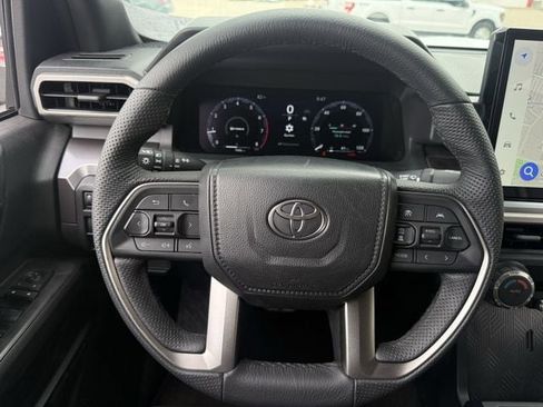 Used 2026 Toyota Tacoma TRD Sport RWD image 13