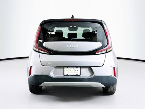 Used 2025 Kia Soul LX w/ LX Technology Package image 7