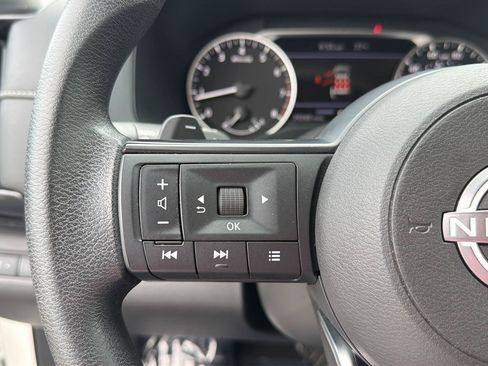 Used 2024 Nissan Pathfinder S FWD image 20