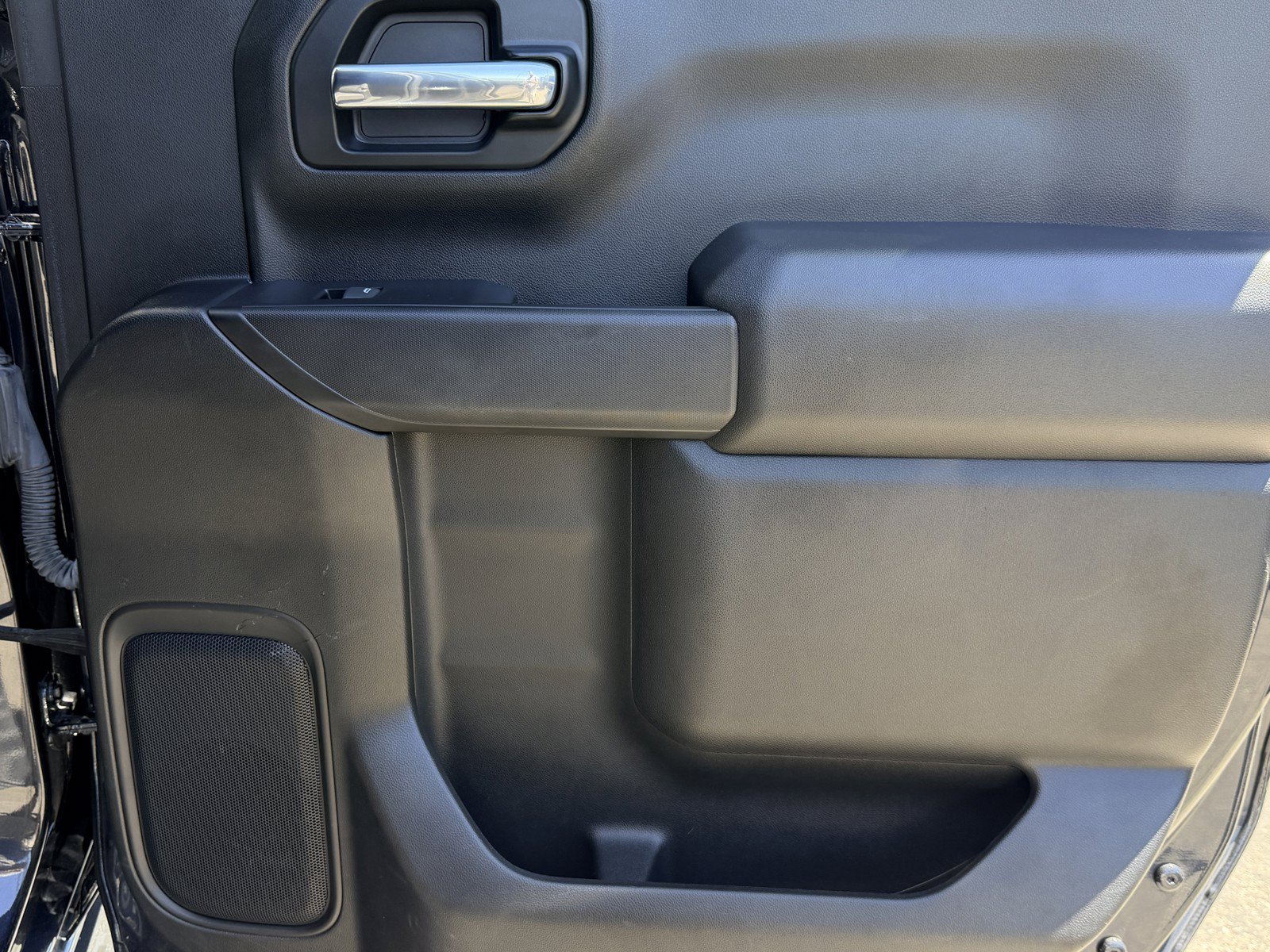 Used 2023 Chevrolet Silverado 1500 Custom RWD image 11