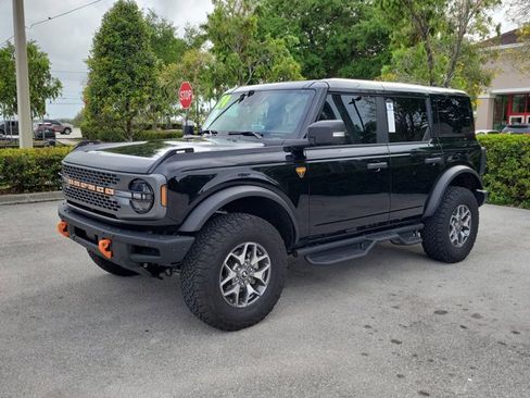 Used 2024 Ford Bronco Badlands image 4