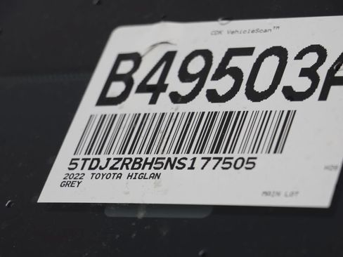 Used 2022 Toyota Highlander XSE AWD/4WD image 26
