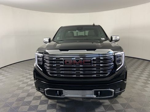 Used 2025 GMC Sierra 1500 Denali image 4