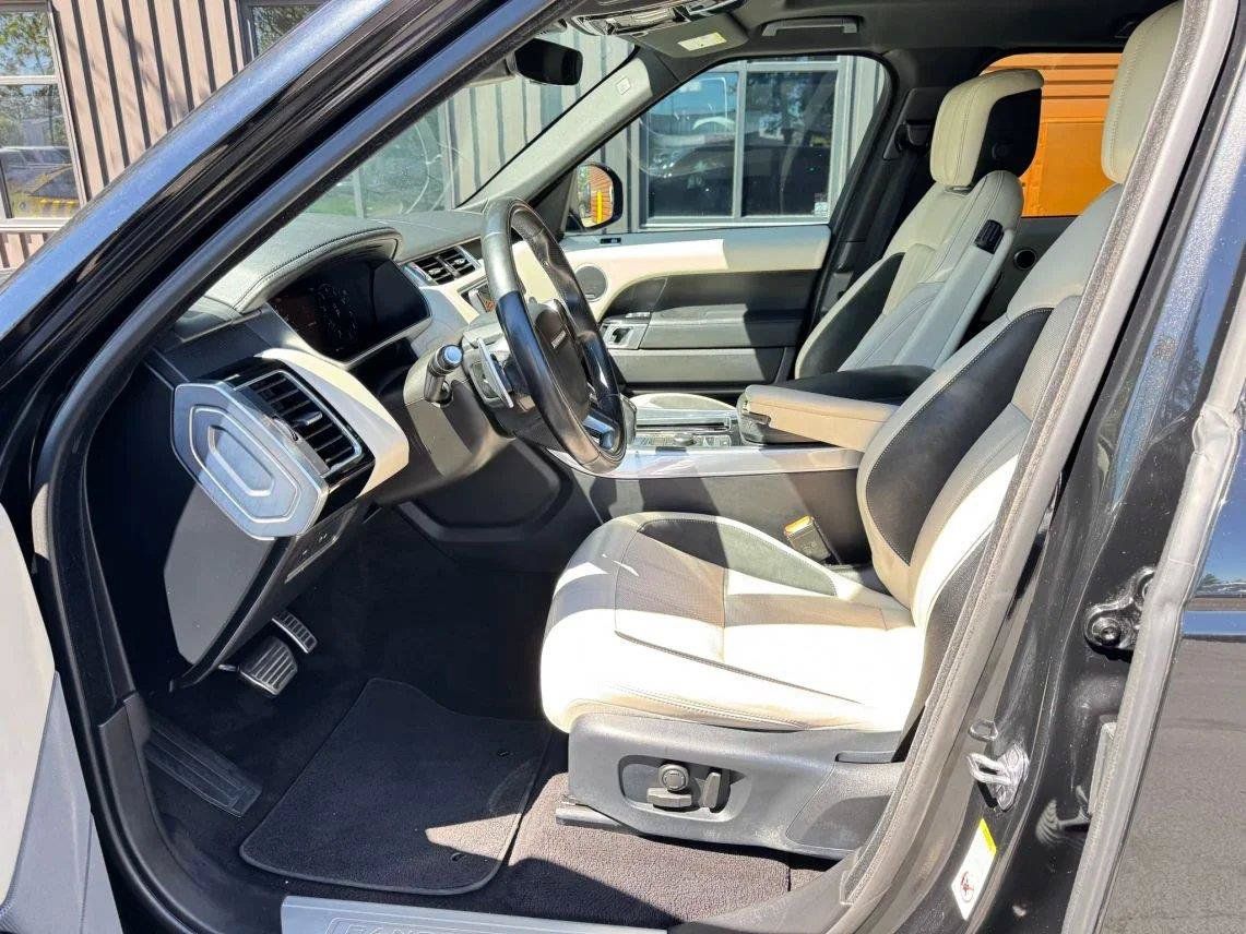 Used 2019 Land Rover Range Rover Sport Supercharged AWD/4WD image 12