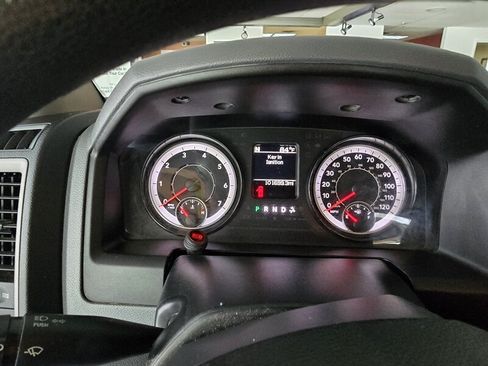 Used 2018 RAM 1500 Express w/ Black Ram 1500 Express Group AWD/4WD image 26