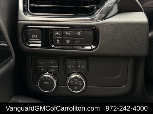 New 2026 GMC Yukon XL Denali w/ Sun & Power Step Package AWD/4WD image 22