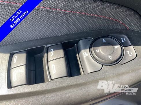 Used 2023 Chevrolet TrailBlazer RS w/ Sun and Liftgate Package AWD/4WD image 15