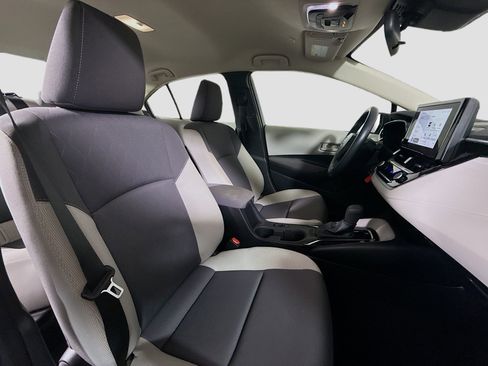 Used 2024 Toyota Corolla LE image 28