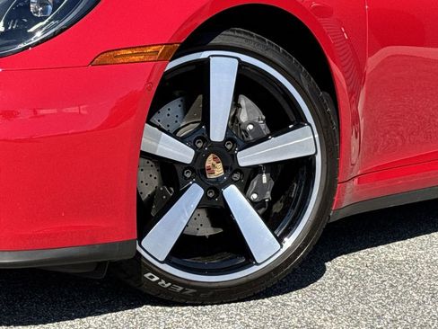 Used 2025 Porsche 911 Carrera image 14