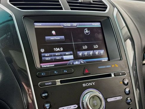 Used 2016 Ford Explorer Platinum AWD/4WD image 15