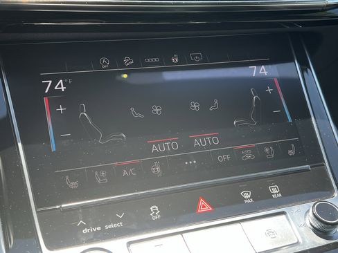 Certified 2026 Audi Q8 Premium Plus w/ Premium Plus Package AWD/4WD image 30