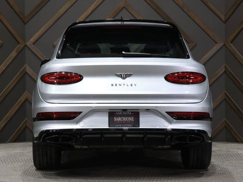 Used 2022 Bentley Bentayga image 10