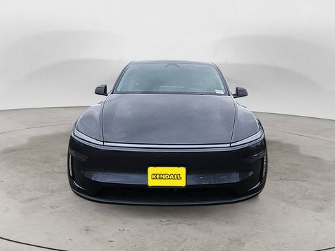 Used 2026 Tesla Model Y 2WD image 8