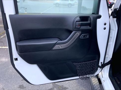 Used 2017 Jeep Wrangler Unlimited Sport w/ Quick Order Package 24S image 19