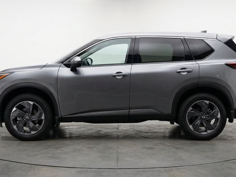 Used 2025 Nissan Rogue SV FWD image 5