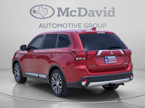 Used 2017 Mitsubishi Outlander ES FWD image 4