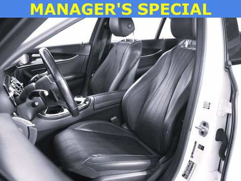 Certified 2019 Mercedes-Benz E 300 4MATIC image 32
