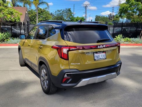Certified 2024 Kia Seltos S FWD image 2