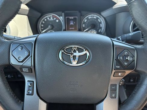 Used 2023 Toyota Tacoma TRD Off-Road w/ TRD Premium Off Road Package AWD/4WD image 11