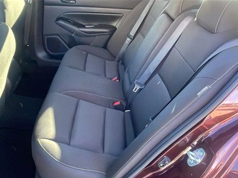 Used 2023 Nissan Altima 2.5 SV image 12