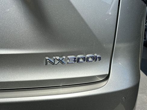 Used 2020 Lexus NX 300h w/ Premium Package image 7