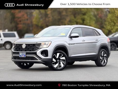 Used 2025 Volkswagen Atlas Cross Sport SE image 1