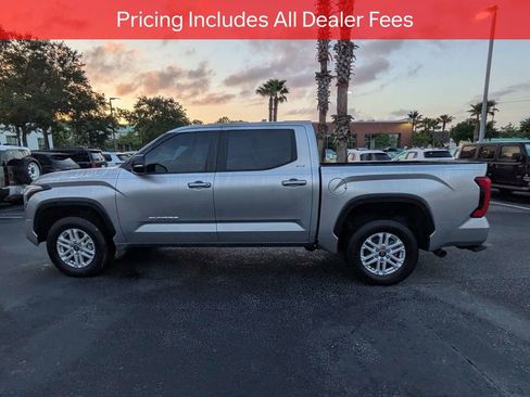 Used 2025 Toyota Tundra SR5 w/ SR5 Premium Package AWD/4WD image 8