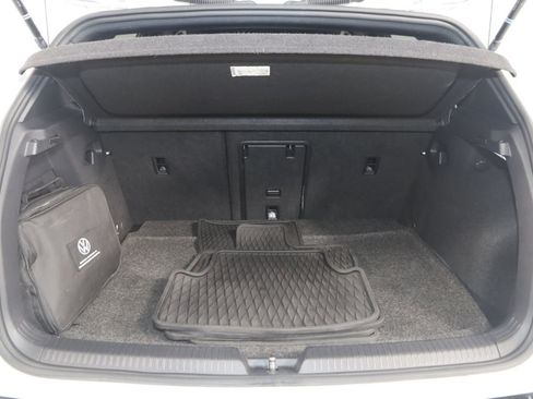 Used 2023 Volkswagen Golf R AWD/4WD image 51