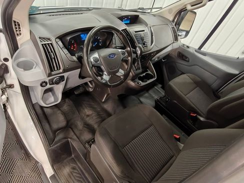 Used 2017 Ford Transit 150 130 Low Roof RWD image 4