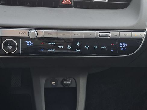 Used 2024 Hyundai Ioniq 5 SEL RWD image 14