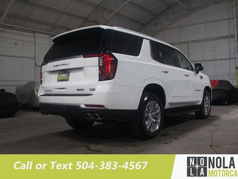 Used 2025 GMC Yukon Denali RWD image 11