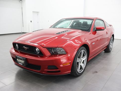 Used 2013 Ford Mustang GT Premium w/ Comfort Pkg RWD image 7